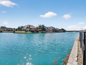 3004  Waterway Court , Arlington Texas 76012