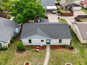 2822  Chariot Lane , Garland Texas 75044