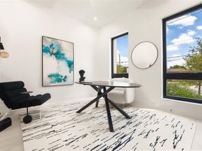 610 N Oak Cliff Boulevard  203, Dallas Texas 75208
