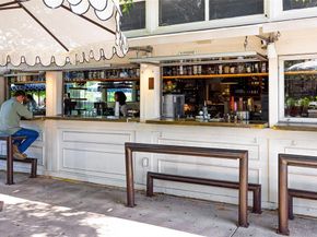 610 N Oak Cliff Boulevard  203, Dallas Texas 75208