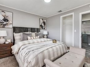 421 W 8th Street , Lancaster Texas 75146