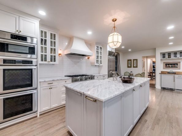 5325 W University Boulevard , Dallas Texas 75209