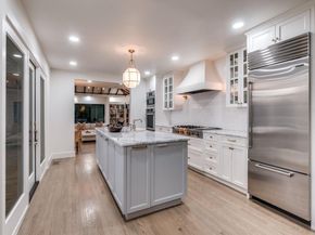 5325 W University Boulevard , Dallas Texas 75209