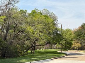 3909  Alta Vista Lane , Dallas Texas 75229