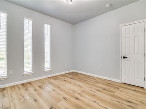 1321  Fletcher Street , Dallas Texas 75223