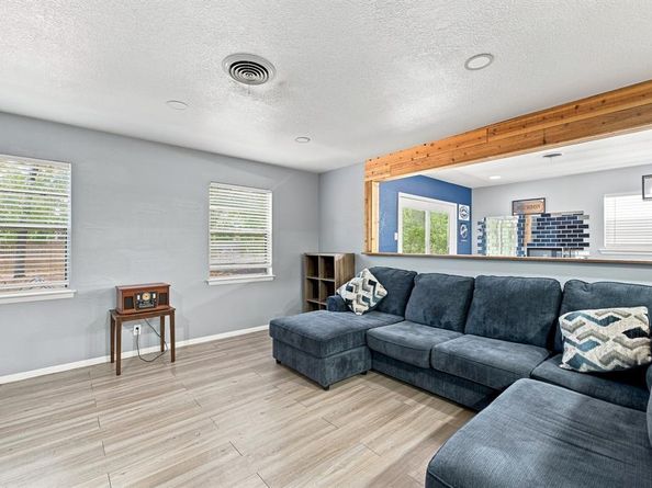 810  Arthur Drive , Arlington Texas 76013