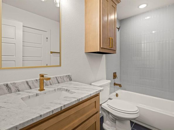 2725  Azalea Park Circle , Fort Worth Texas 76107