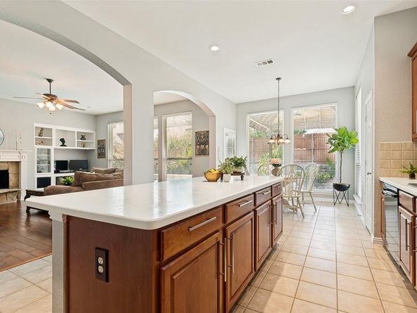 1807  Lake Glen Trail , Mansfield Texas 76063