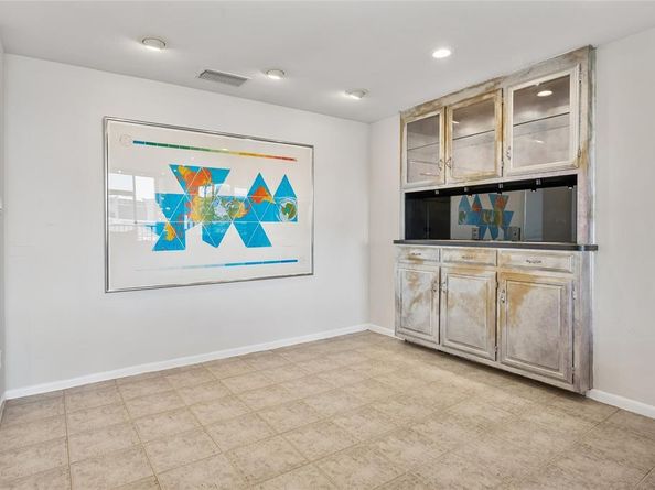5200  Keller Springs Road  730, Dallas Texas 75248