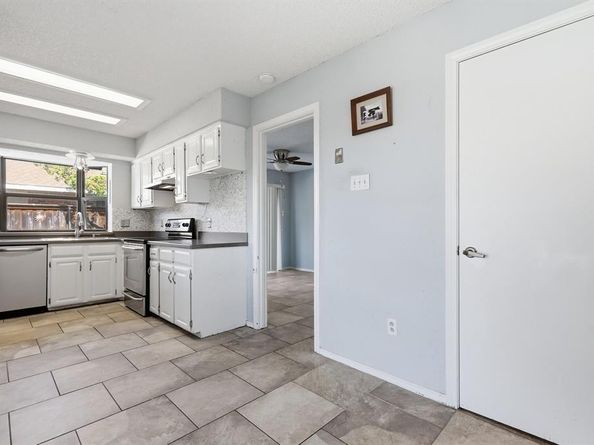3103  Aspen  , Carrollton Texas 75007