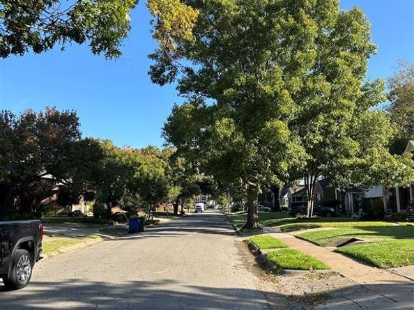 5114  Alcott Street , Dallas Texas 75206