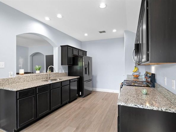 1318  Exeter Avenue , Dallas Texas 75216