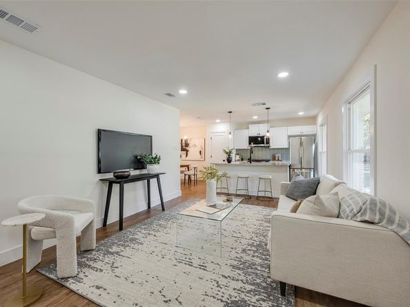 3212  Santa Teresa Avenue , Dallas Texas 75228