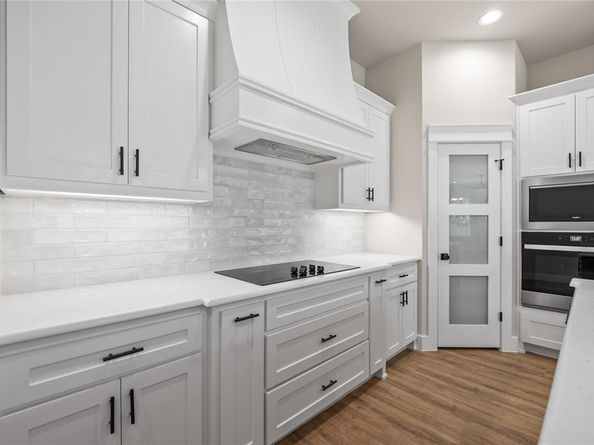 903  Boston Lane , River Oaks Texas 76114