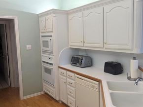 530  Queens Way , Grand Prairie Texas 75052