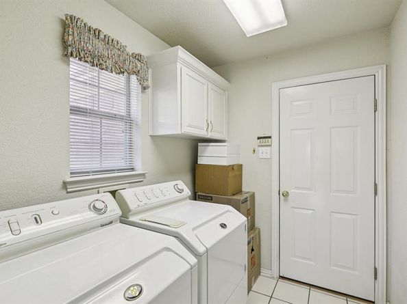 530  Queens Way , Grand Prairie Texas 75052