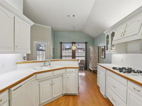 530  Queens Way , Grand Prairie Texas 75052