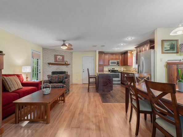 326  Countryside Drive , Irving Texas 75062