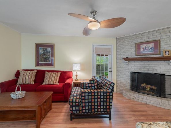 326  Countryside Drive , Irving Texas 75062