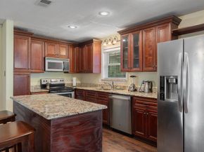 326  Countryside Drive , Irving Texas 75062