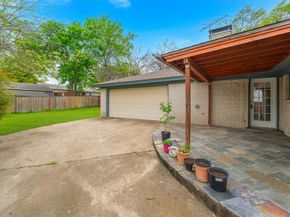 326  Countryside Drive , Irving Texas 75062