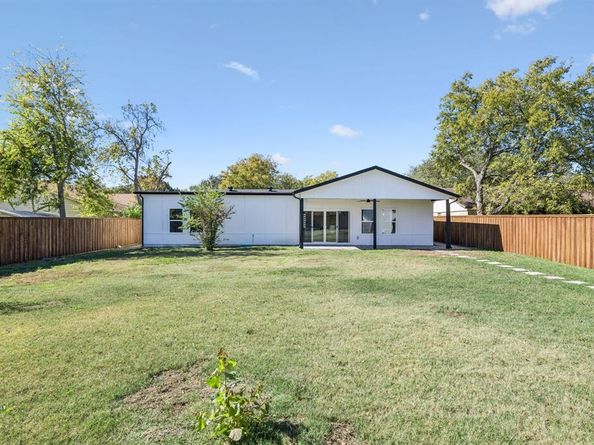 2516  Sunridge Road , Carrollton Texas 75006