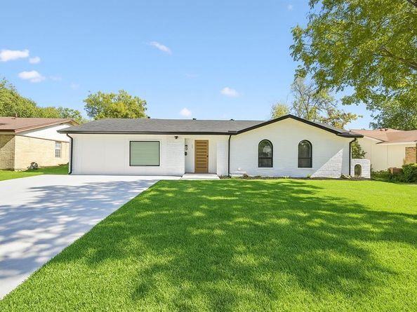 2516  Sunridge Road , Carrollton Texas 75006