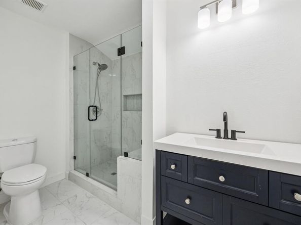 2516  Sunridge Road , Carrollton Texas 75006