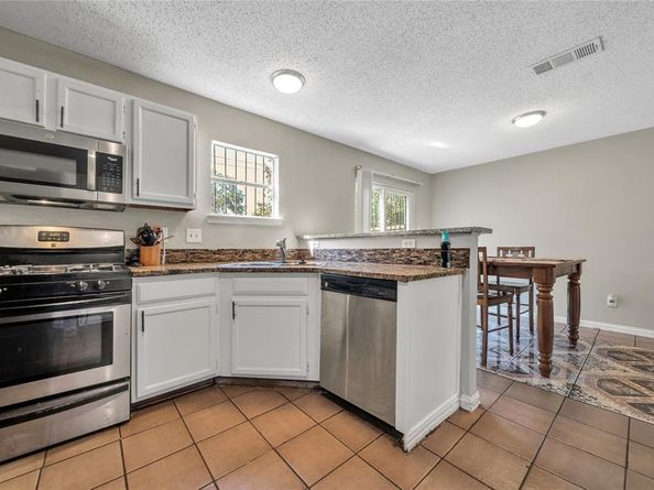 1027  Rain Forest Drive , Dallas Texas 75217