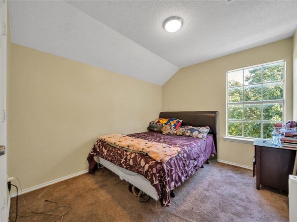 1027  Rain Forest Drive , Dallas Texas 75217