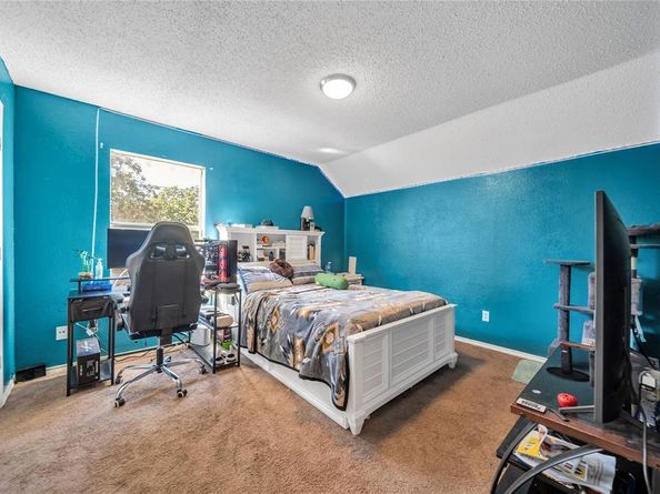 1027  Rain Forest Drive , Dallas Texas 75217