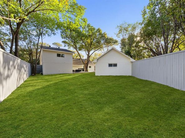 6415  Axton Lane , Dallas Texas 75214