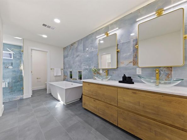 6415  Axton Lane , Dallas Texas 75214