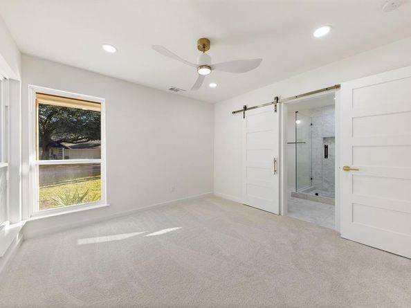 6415  Axton Lane , Dallas Texas 75214