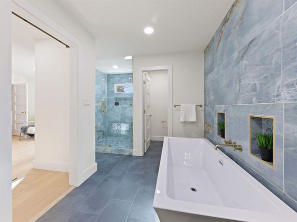 6415  Axton Lane , Dallas Texas 75214