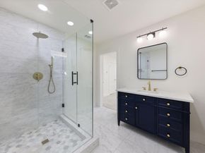 6415  Axton Lane , Dallas Texas 75214