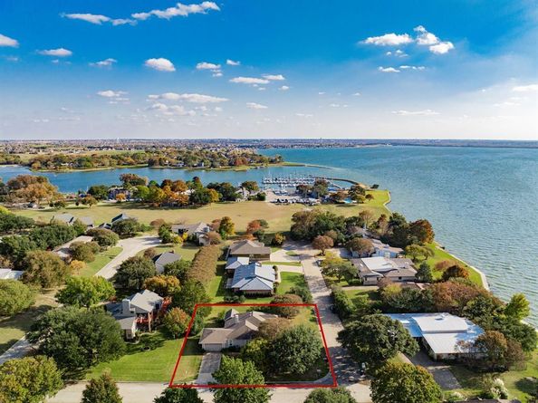 116  James Drive , Heath Texas 75032