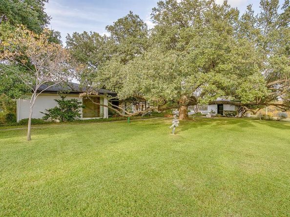 4301  Briarhaven Road , Fort Worth Texas 76109