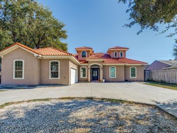 7419  Barberton Drive 