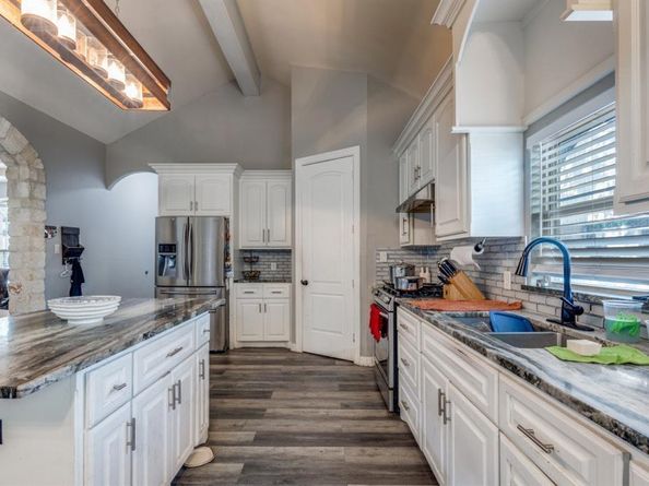 7419  Barberton Drive , Houston Texas 77036