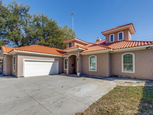 7419  Barberton Drive , Houston Texas 77036