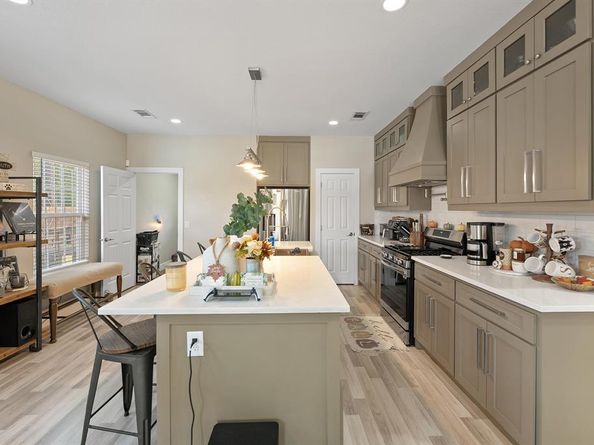 3330  Rutledge Street , Dallas Texas 75215