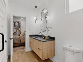 2417  Hooper Street , Dallas Texas 75215