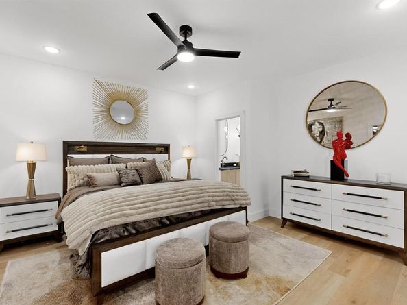 2417  Hooper Street , Dallas Texas 75215