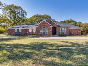 921  Corry A Edwards Drive , Kennedale Texas 76060