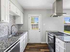 625  Little Lane , Mansfield Texas 76063