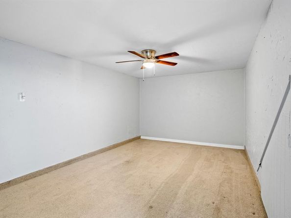 625  Little Lane , Mansfield Texas 76063