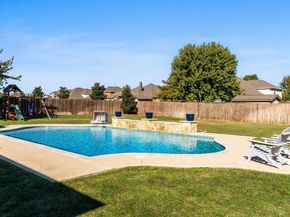 1616  Bassett Hound Drive , Fort Worth Texas 76052