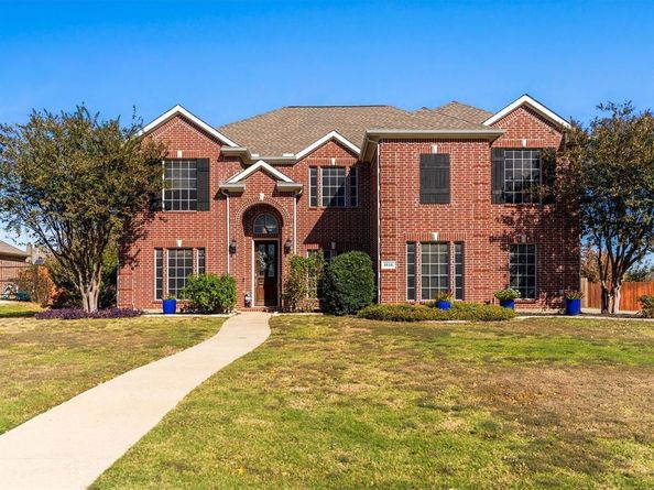 1616  Bassett Hound Drive , Fort Worth Texas 76052