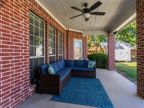 1616  Bassett Hound Drive , Fort Worth Texas 76052